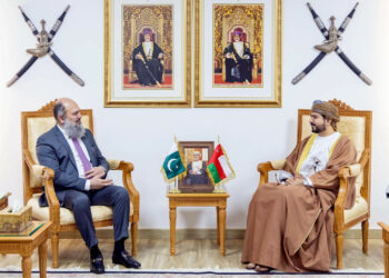 Pakistan offers Oman trade access via Gwadar, Karachi Ports