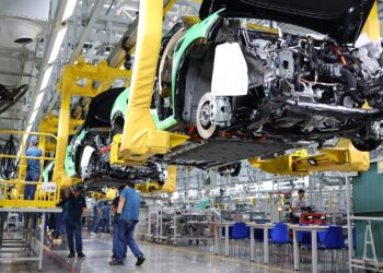 China becomes the world’s largest car exporter