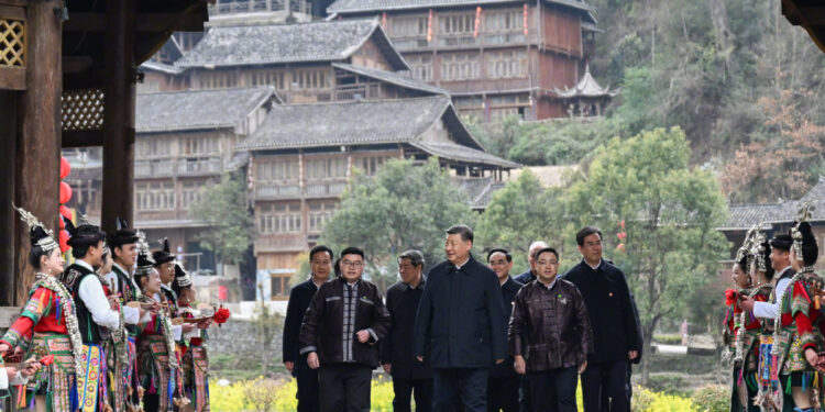 Xi praises distinctive Dong Culture in ethnic village