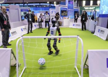 China accelerates humanoid robot development for wide applications