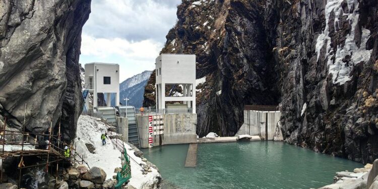 Chinese build hydropower plant in Nepal goes operational