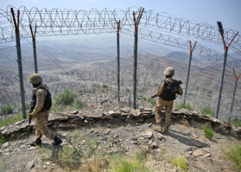 Strong earthquake tremors rocks Pak-Afghan border areas