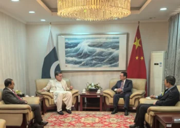 Consul General Zhao Shiren meets with Ambassador Khalil Hashmi