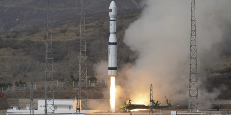 China successfully launches new satellite