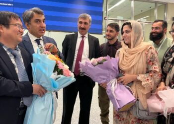 First batch of 300 agriculture professionals arrive in China