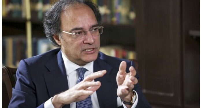 Finance Minister to discuss China debt in Washington