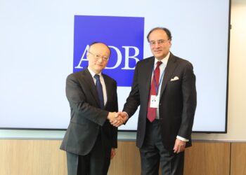 Pakistan requests ADB credit guarantee for Panda bond issuance