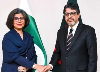 Pakistan, Bangladesh to launch direct shipping, air links