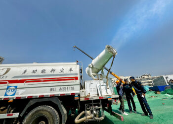China braces for rare strong winds