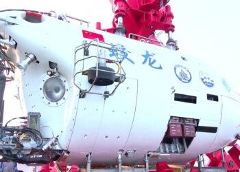 Jiaolong submersible undergoes major upgrades