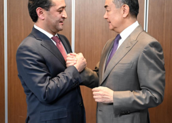 Wang Yi meets with Uzbek counterpart