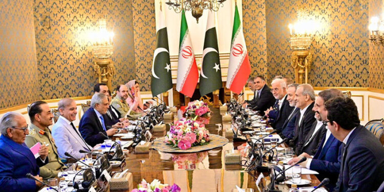 Pakistan, Iran pledge swift progress on Gas Pipeline Project