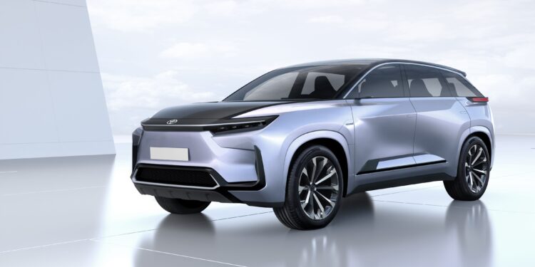 Toyota unveils New bZ5 EV in China
