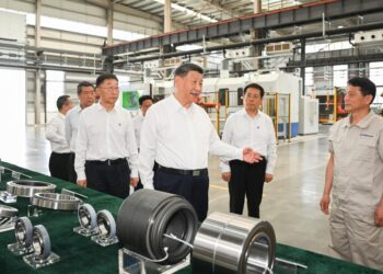 Xi inspects Luoyang city in Henan province
