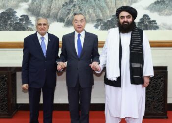 Pakistan, China to extend CPEC to Afghanistan