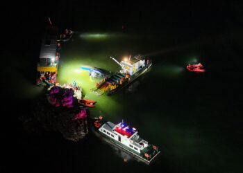 Xi orders swift rescue after Guizhou boat capsizing