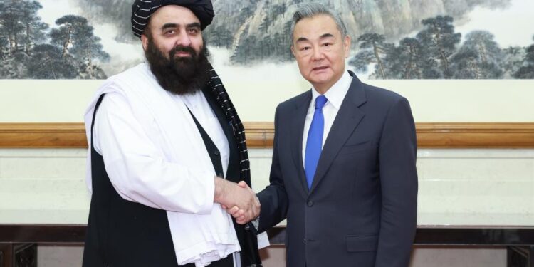 Chinese FM meets Afghan Acting Foreign Minister