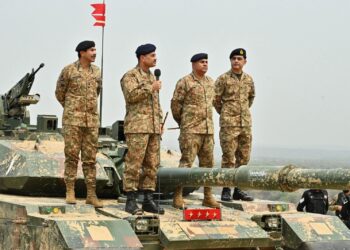 COAS vows 'swift, resolute' response to any military misadventure by India
