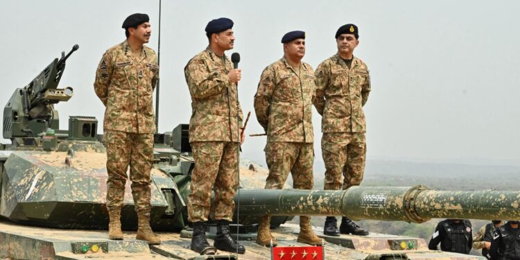 COAS vows 'swift, resolute' response to any military misadventure by India