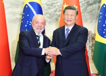 Xi holds meeting with Brazilian President Lula