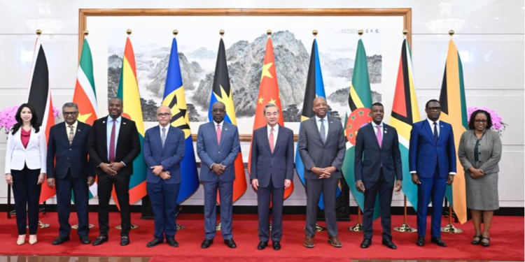 Chinese FM welcomes CELAC foreign ministers in Beijing