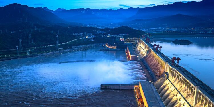 Three Gorges ship locks mark 22 years with record freight