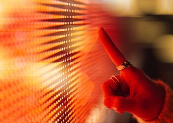 China achieves breakthrough in long-life Perovskite LEDs