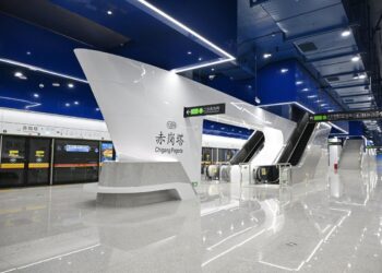 Guangzhou unveils two new metro lines