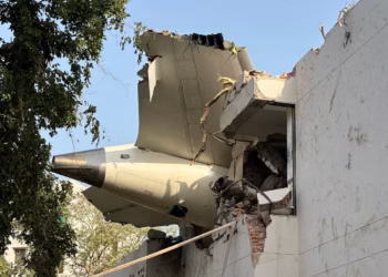 Xi offers condolences to Indian leadership over plane crash