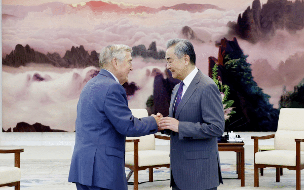 Wang Yi urges U.S.-China cooperation on mutual understanding