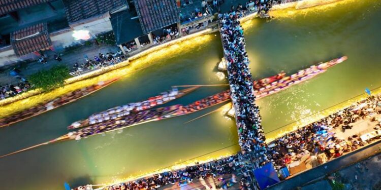 Beijing tourism surges during Dragon Boat Festival