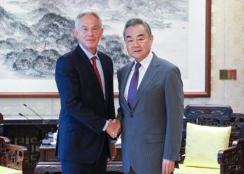 Wang Yi meets former British PM Tony Blair