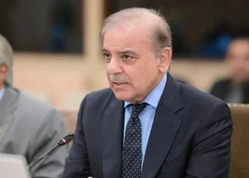 PM directs fast-tracking rail link between Gwadar and national network