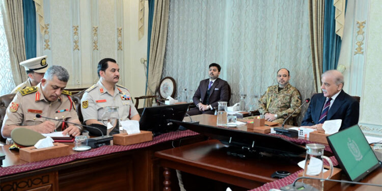 Pakistan, Libya to strengthen defense ties