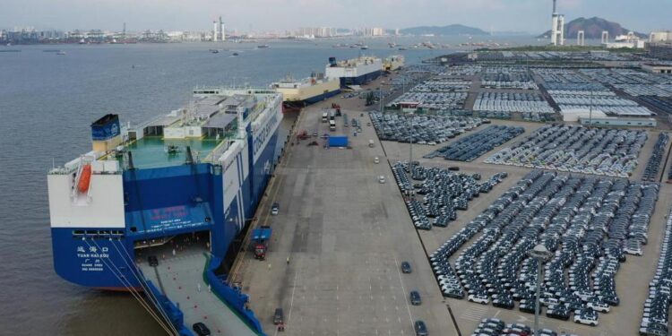 China unveils vision for green and smart maritime future