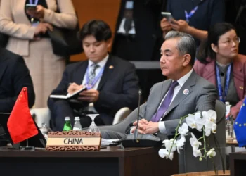 Chinese FM responds to South China Sea issue