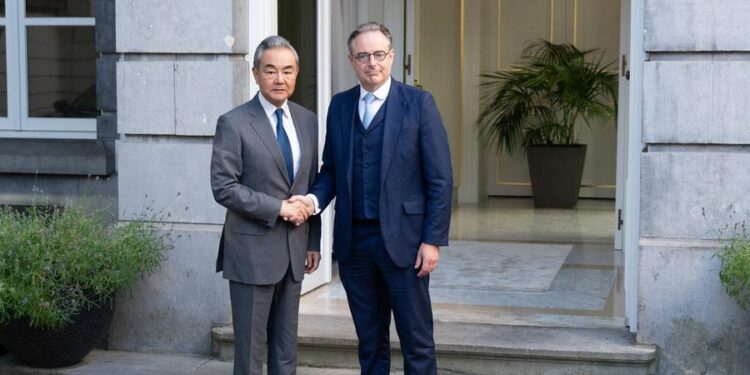 Wang Yi meets Belgian Prime Minister in Brussels