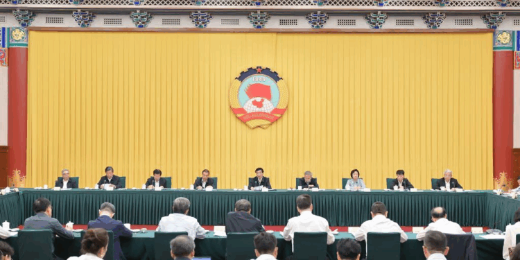 CPPCC reviews China’s macro-economic performance in H1