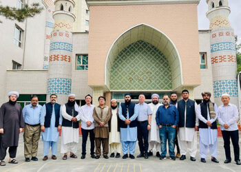 Pakistani Delegation Boosts Religious Ties in China
