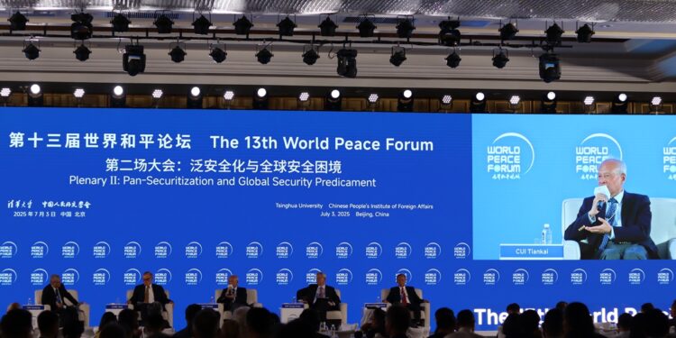 Global leaders call for dialogue at 13th World Peace Forum in Beijing
