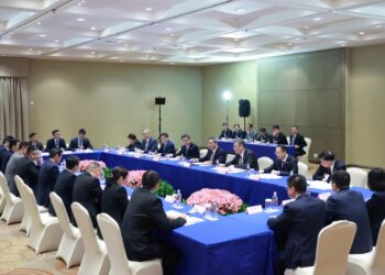 Premier Li urges Chinese firms to expand in Latin America