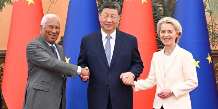 Xi Calls for Stronger China-EU Ties