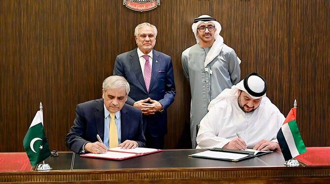 UAE Implements Visa Waiver for Pakistani Diplomatic, Official Passports