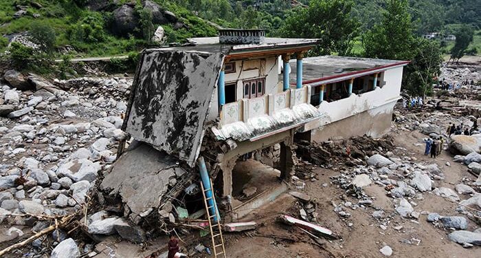 Pakistan Monsoon Floods: 802 Dead, Widespread Destruction