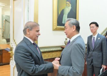Pakistan, China Eye Deeper Ties Ahead of SCO Summit