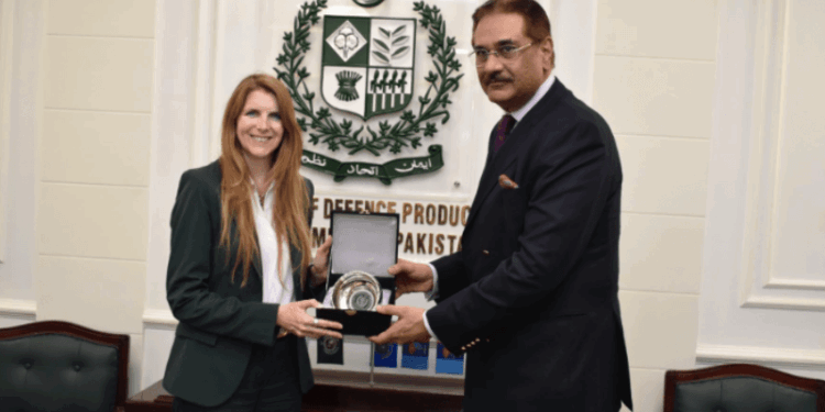 Pakistan, UK Pledge Stronger Strategic, Defence Partnership