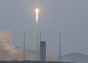 China Launches Long March-12 With Internet Satellites