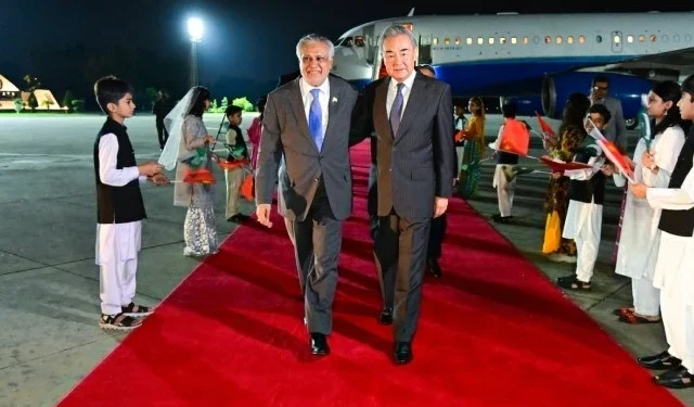 Chinese FM Wang Yi arrives in Islamabad