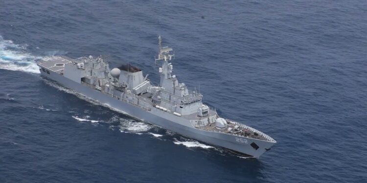 PNS Shamsheer, USS Fitzgerald Hold Joint Exercise