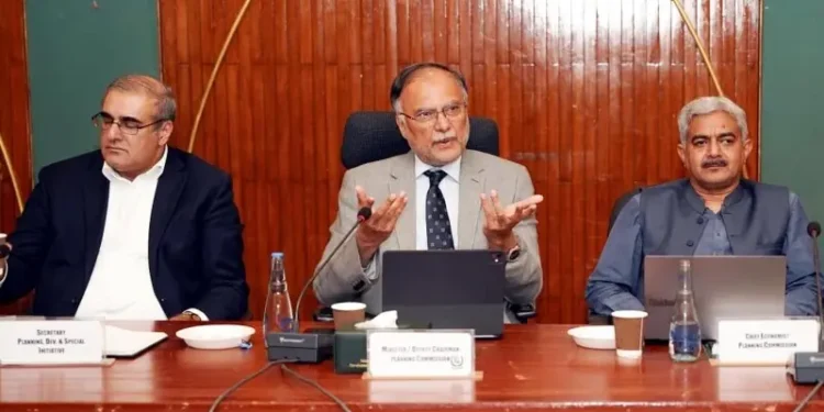 Pakistan Secures $285m ADB, AIIB Guarantees for Panda Bonds